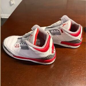 Jordan 3 Retro Kids Sneakers - White and Red